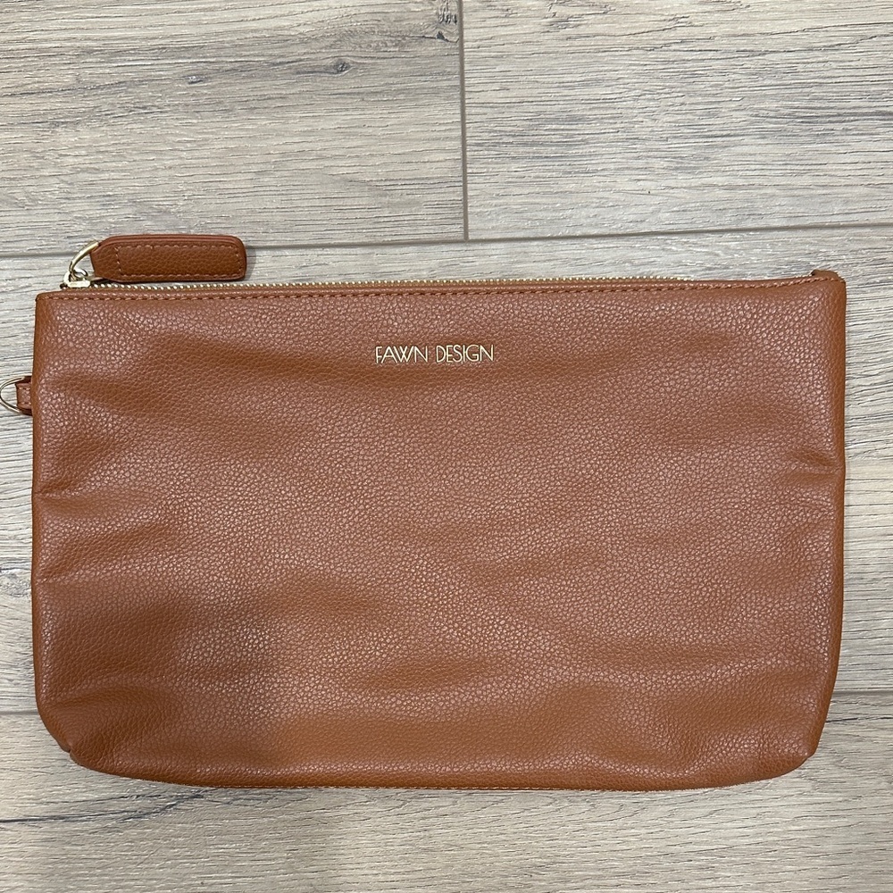 FAWN DESIGN Changing clutch brown Tan faux Leather Zip Pouch VGUC diaper bag
